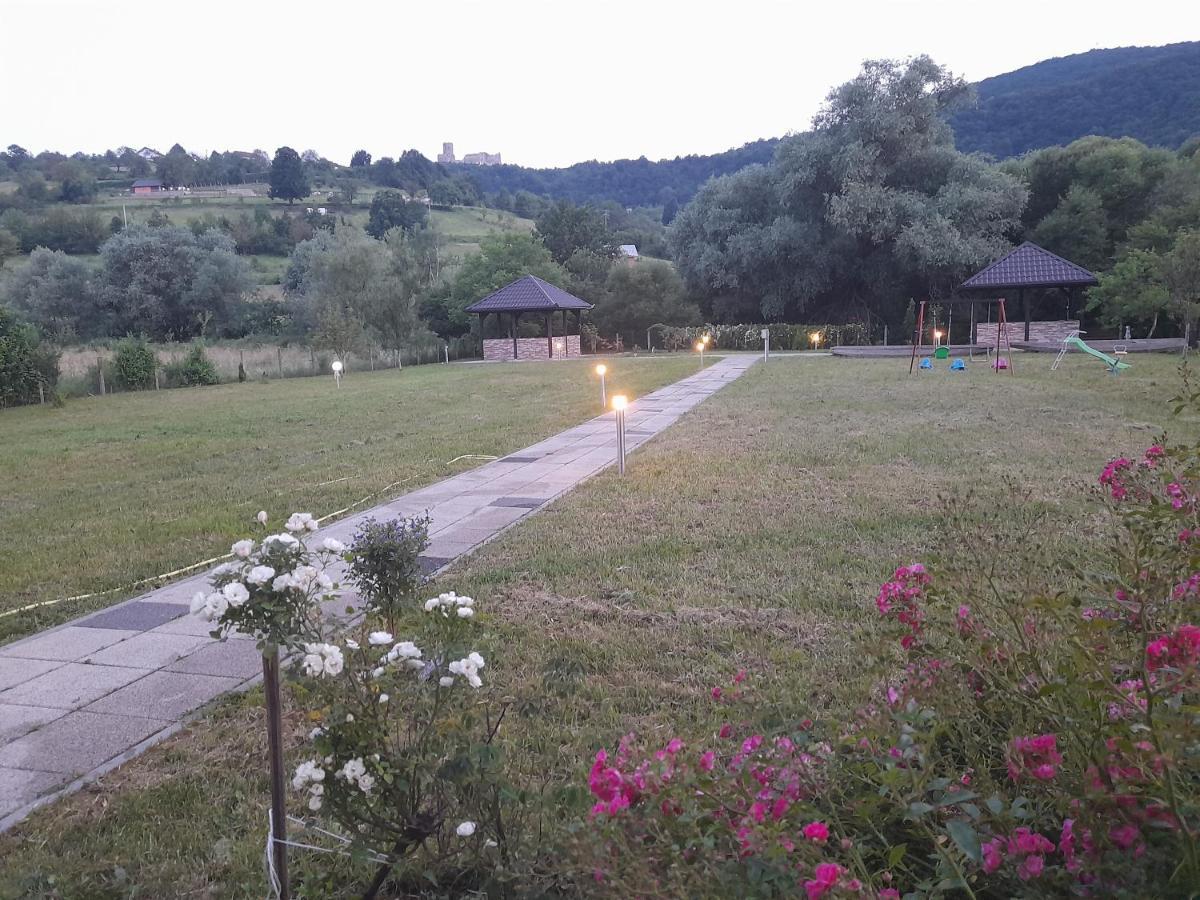 River Bank Apartments & Castle View Bihać Buitenkant foto